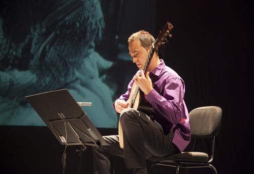 El guitarrista y director del certamen Francisco Bernier