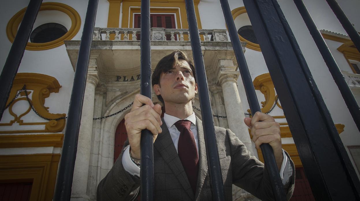 Ángel Jiménez tras la cancela de la Plaza de Toros de Sevilla