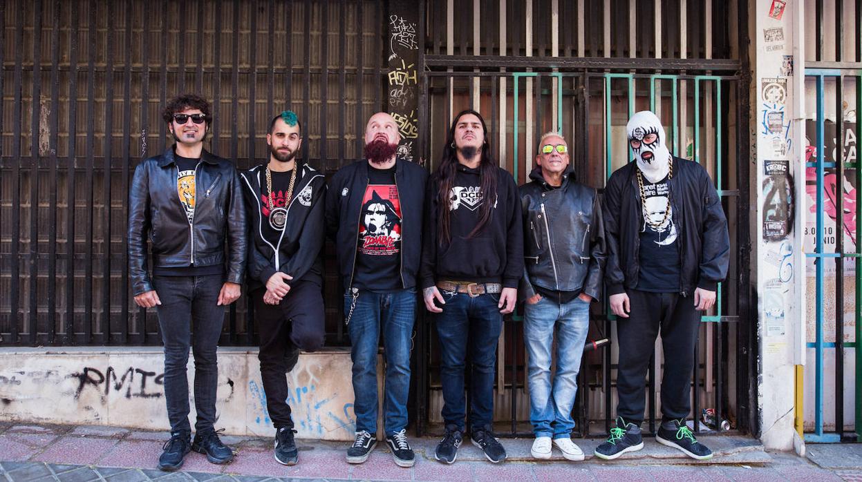 La banda de rap metal Def Con Dos