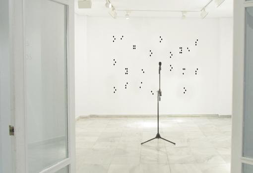 Detalle de la «performance» «Oigo pero no logro escuchar», de Juan Isaac Silva