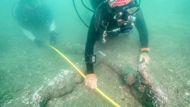 Hallan otras dos anclas del siglo XVI en el lugar en que Hernán Cortés hundió sus barcos