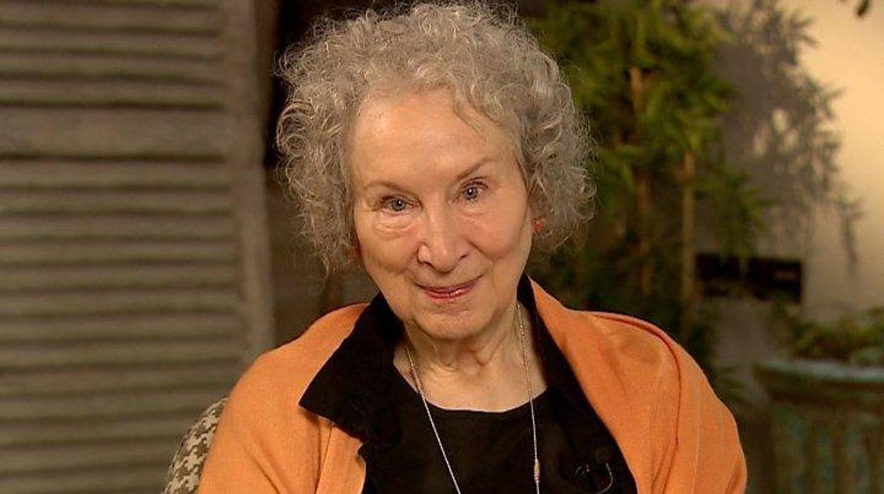 En febrero, Margaret Atwood publica «Penélope y las doce criadas»