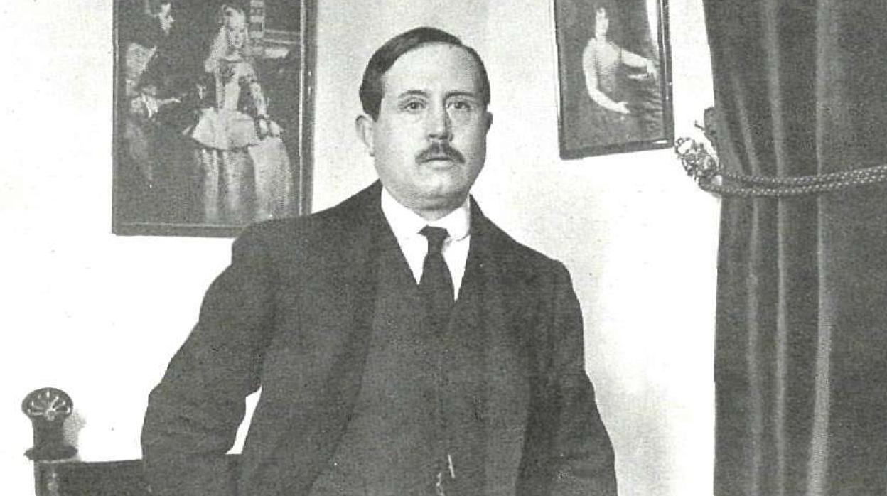 José Martínez Ruiz, Azorín, en su despacho