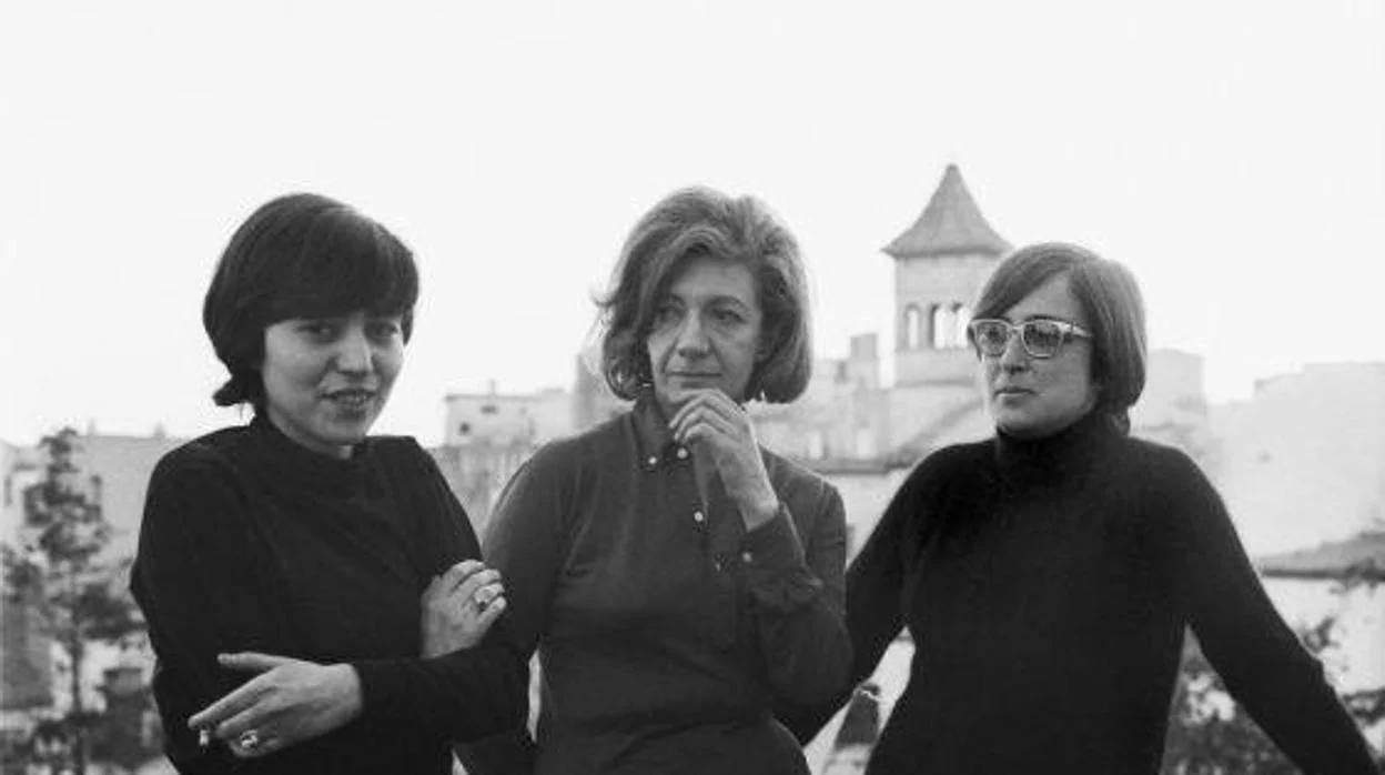 De izquierda a derecha, Ana María Moix, Ana María Matute y Esther Tusquets