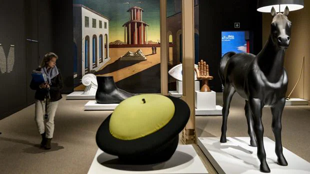 El surrealismo y el diseño dialogarán en el CaixaForum Sevilla