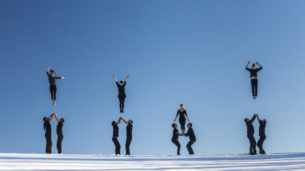 La poesía de la acrobacia rinde al público del Central