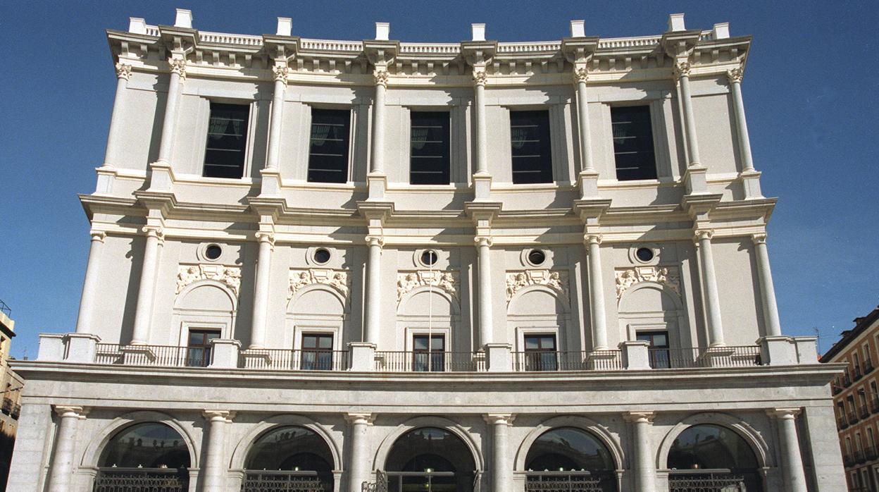 El Teatro Real dona material de prevención a tres hospitales de Madrid