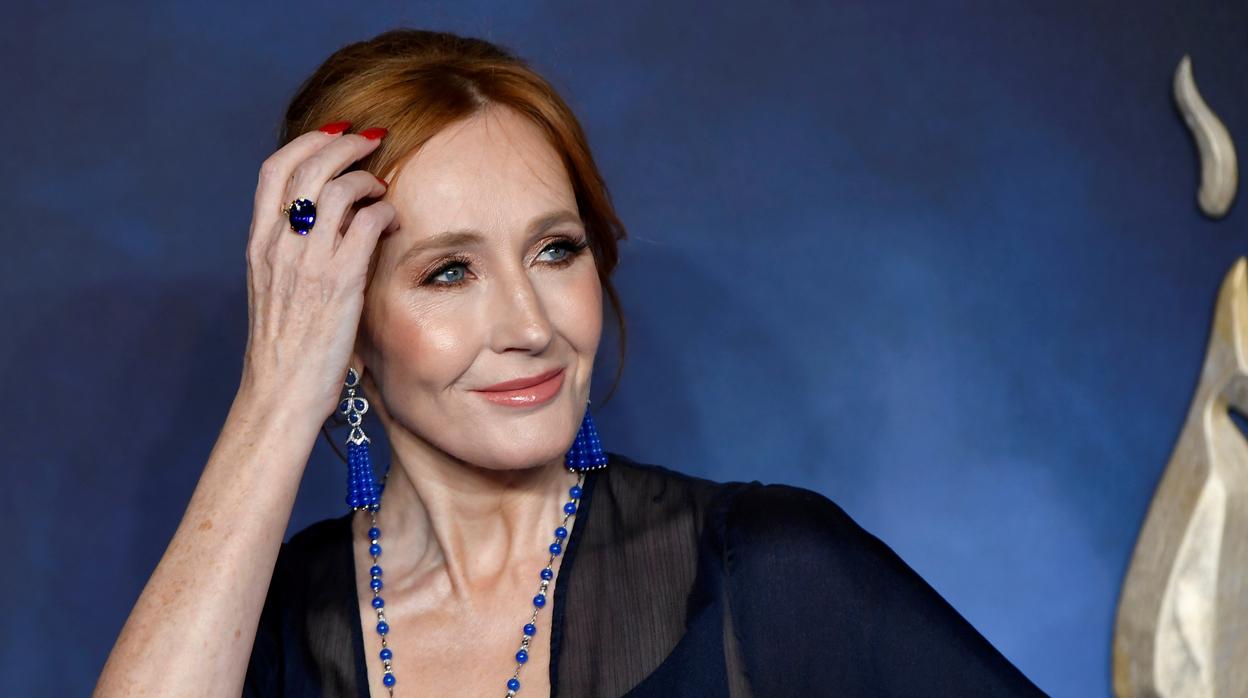 JK Rowling anuncia que ha superado el coronavirus