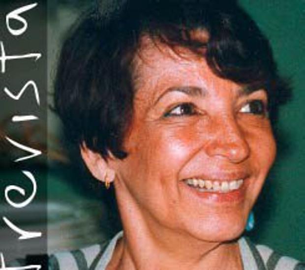 Muere la escritora Iris Zavala, espejo de la función social de la literatura