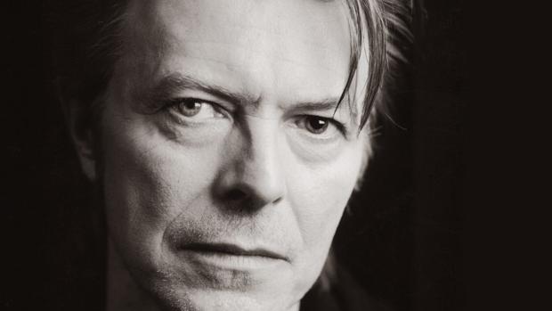 «Changes Now Bowie», el cantante y el superhombre