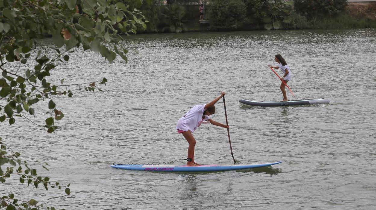 Paddle surf en el río Guadalquivir