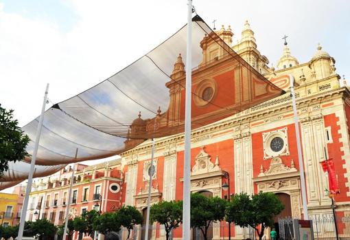 Portada de la iglesia del Salvador