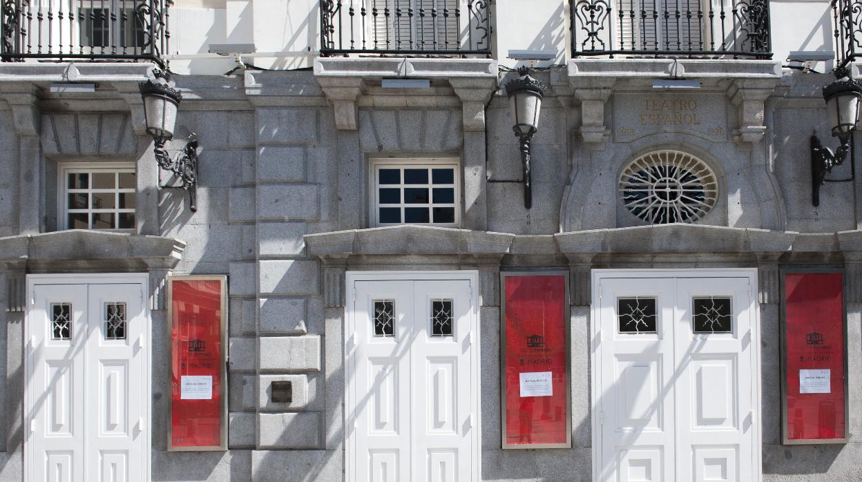 Fachada del Teatro Español