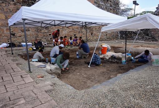 Un momento de los trabajos en la primera catedral del Nuevo Mundo