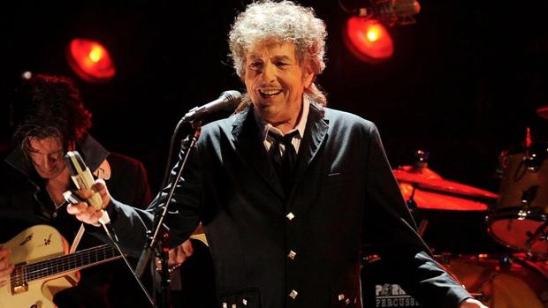 Bob Dylan celebra con nuevo disco sus 79 años, que cumple hoy