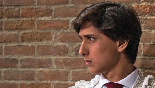 Roca Rey dona 15.000 mascarillas a la zona más indefensa de la selva amazónica: «No podía dejar atrás a mi querido Perú»