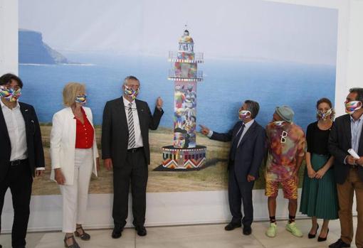 Presentación del boceto de Okuda para el Faro de Ajo