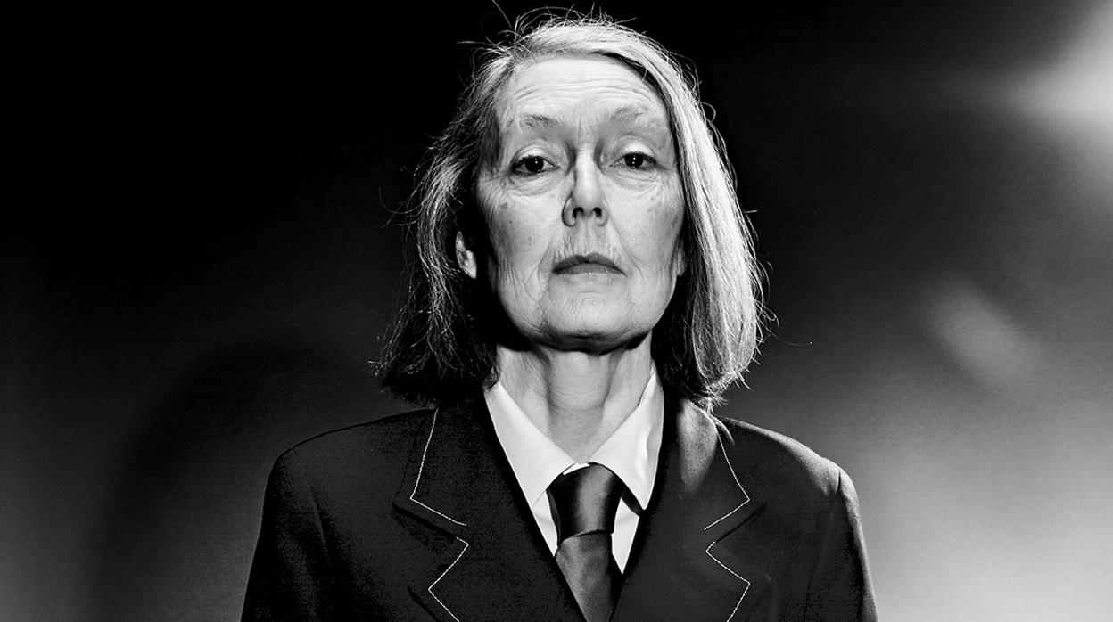 La poeta canadiense Anne Carson