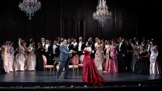 «La Traviata»: La ópera de una mujer sola