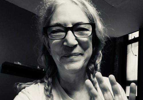 Un «Selfie» dedicado. En su casa neoyorquina se ha hecho esta foto que quiere compartir con los lectores