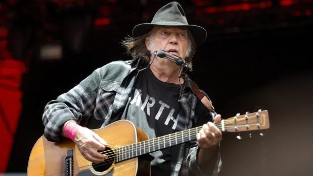 Neil Young: cuando el corazón es un cazador solitario