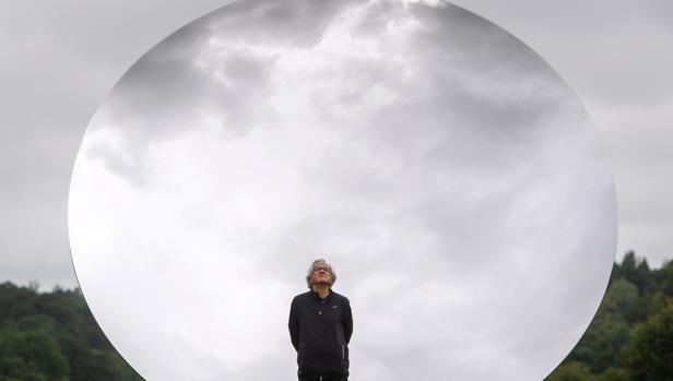 Anish Kapoor arremete duramente contra los «fanáticos neocoloniales» en el mundo del arte