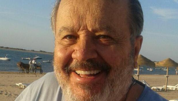 Muere José Luis de Carlos, descubridor de Las Grecas y productor de Sabina, Morente, Rocío Jurado o Isabel Pantoja