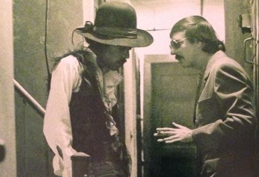 Jimi Hendrix con su manager, Mike Jeffery