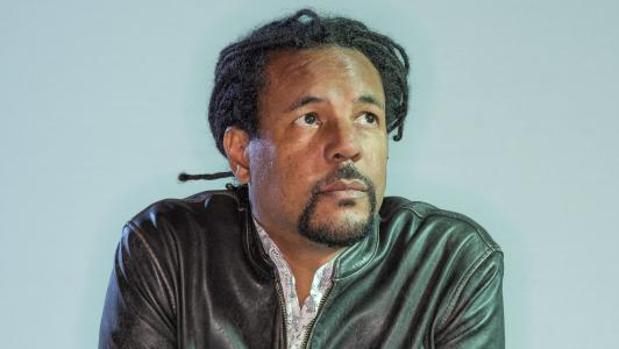 Colson Whitehead: «Los jóvenes negros están siempre a merced de la Policía»