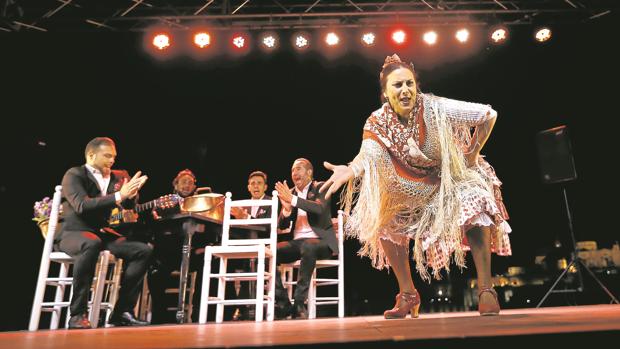 Bienal de Flamenco de Sevilla: La Lupi debuta con «Lenguaje oculto»