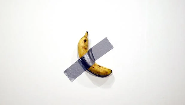 El plátano pegado a la pared de Maurizio Cattelan ya es una pieza de museo