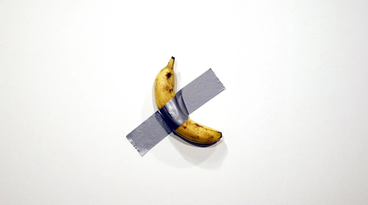 El plátano pegado a la pared de Maurizio Cattelan ya es una pieza de museo