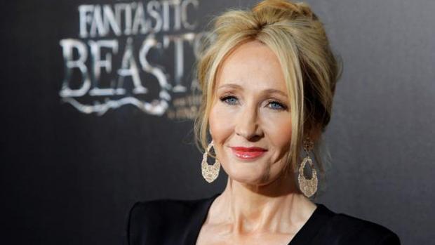 Escritores, actores y artistas denuncian el «discurso de odio» vertido contra J.K. Rowling