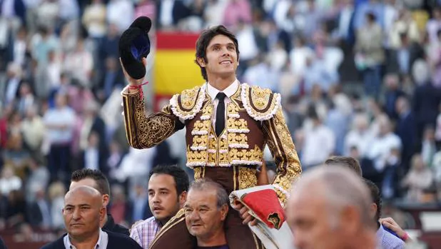 Los milagros de Sebastián Castella, el torero con una manita de Puertas Grandes en Madrid