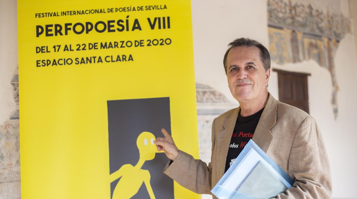 Juan Cobos Wilkins inauguró este jueves el Festival Perfopoesía