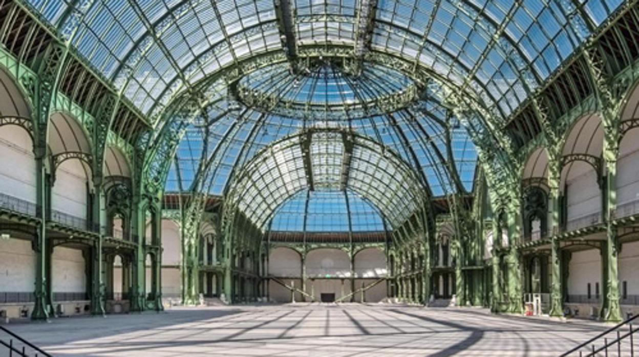 Interior de la nave del Grand Palais de París