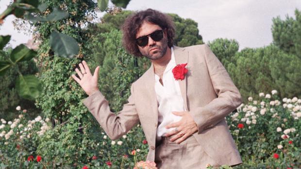 Joe Crepúsculo: «La música que amo me hace construir golems perversos»