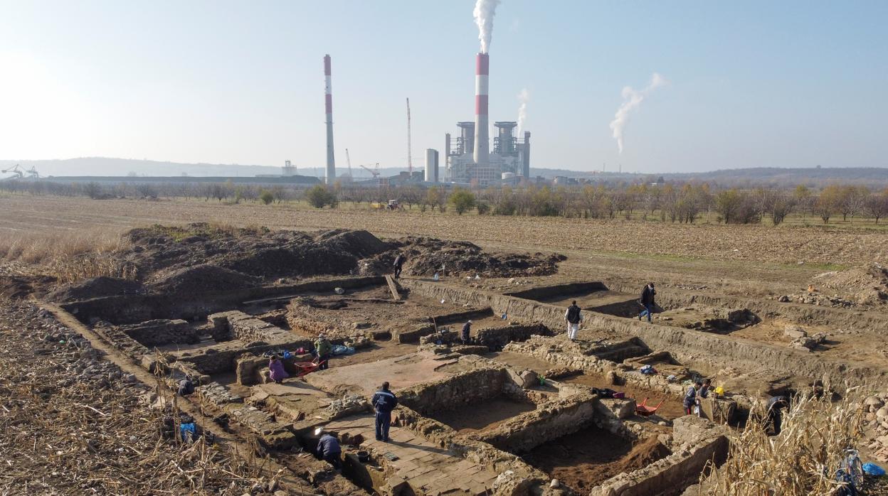 El yacimiento se encuentra cerca de la ciudad de Kostolac, al este de Belgrado