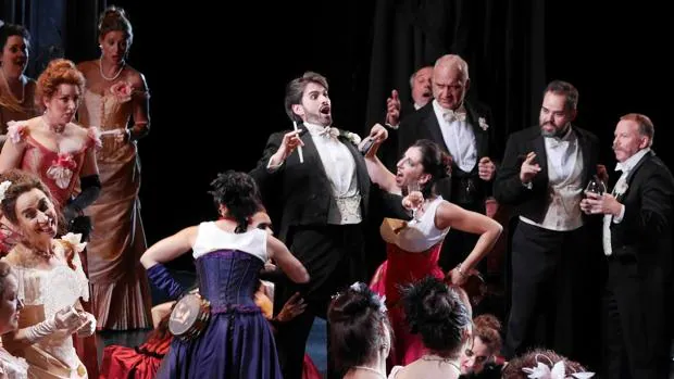 El Liceo suspende las funciones del 8 y 9 de diciembre de «La Traviata»