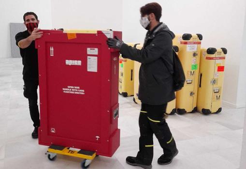 Las obras tienen que aclimatarse 24 horas antes de que se abran las cajas