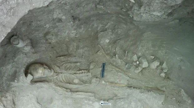 Descubren objetos de culto a la muerte «únicos» de hace 3.500 años en Chipre