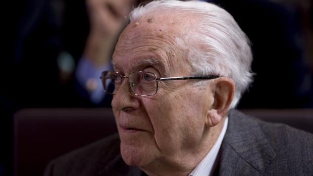 Muere Gregorio Salvador, uno de los grandes sabios del español