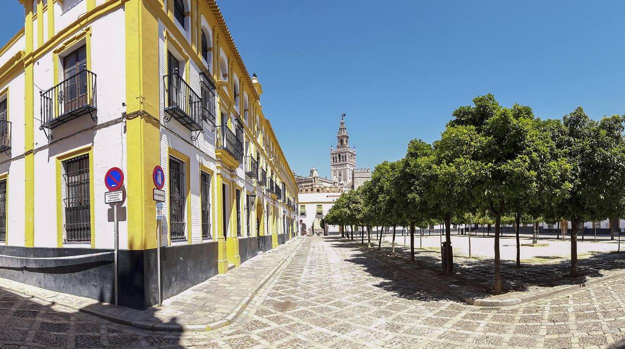 Imagen del Patio de Banderas donde transcurre esta ruta