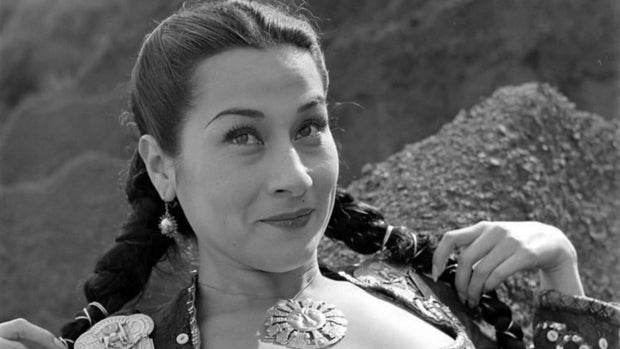 El regreso de Yma Sumac, la soprano inca que cantaba en cinco octavas y se adelantó 70 años a Rosalía