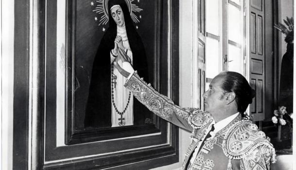 Entre el silencio y el miedo: los secretos escondidos en la capilla de la Virgen de La Paloma