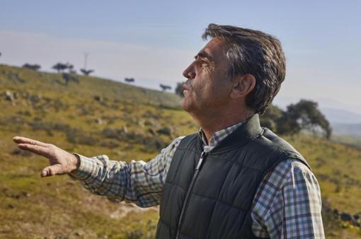 El ganadero, en su finca