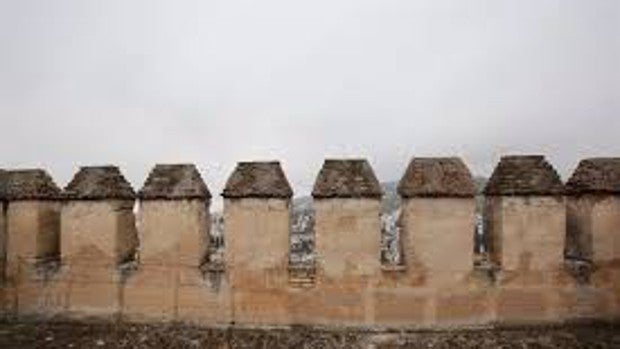 La Torre de las Gallinas de la Alhambra, dañada por los terremotos