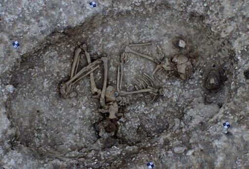 Hallan tumbas de la Edad de Bronce en el túnel de Stonehenge