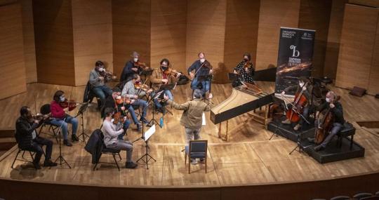 Un ensayo de la Orquesta Barroca de Sevilla