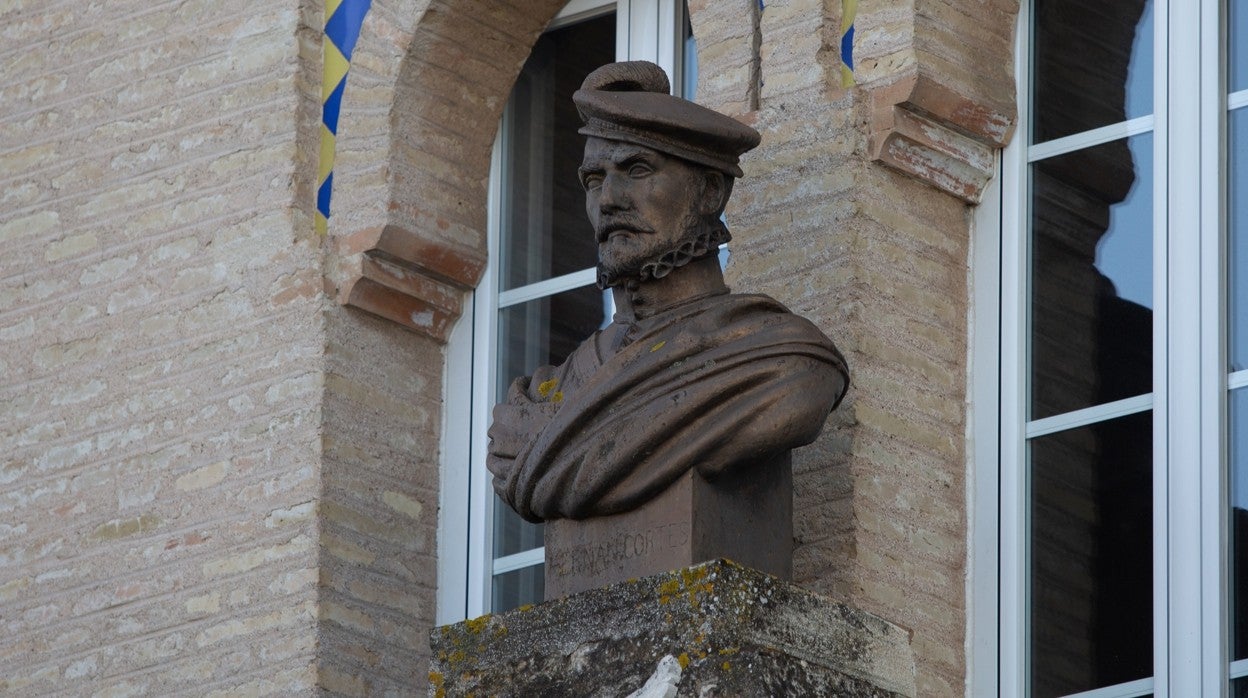 Busto de Hernán Cortés